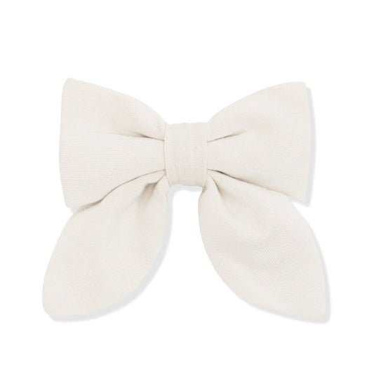 Medium Alligator Clip Bow in Oat